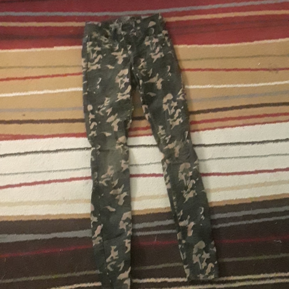 Camo pants